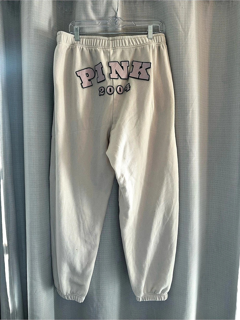 Pink 2004 Fleece Jogger Pants in White Size Large Good Condition